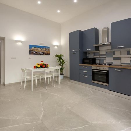 Naral Apartment Джовинацо Екстериор снимка
