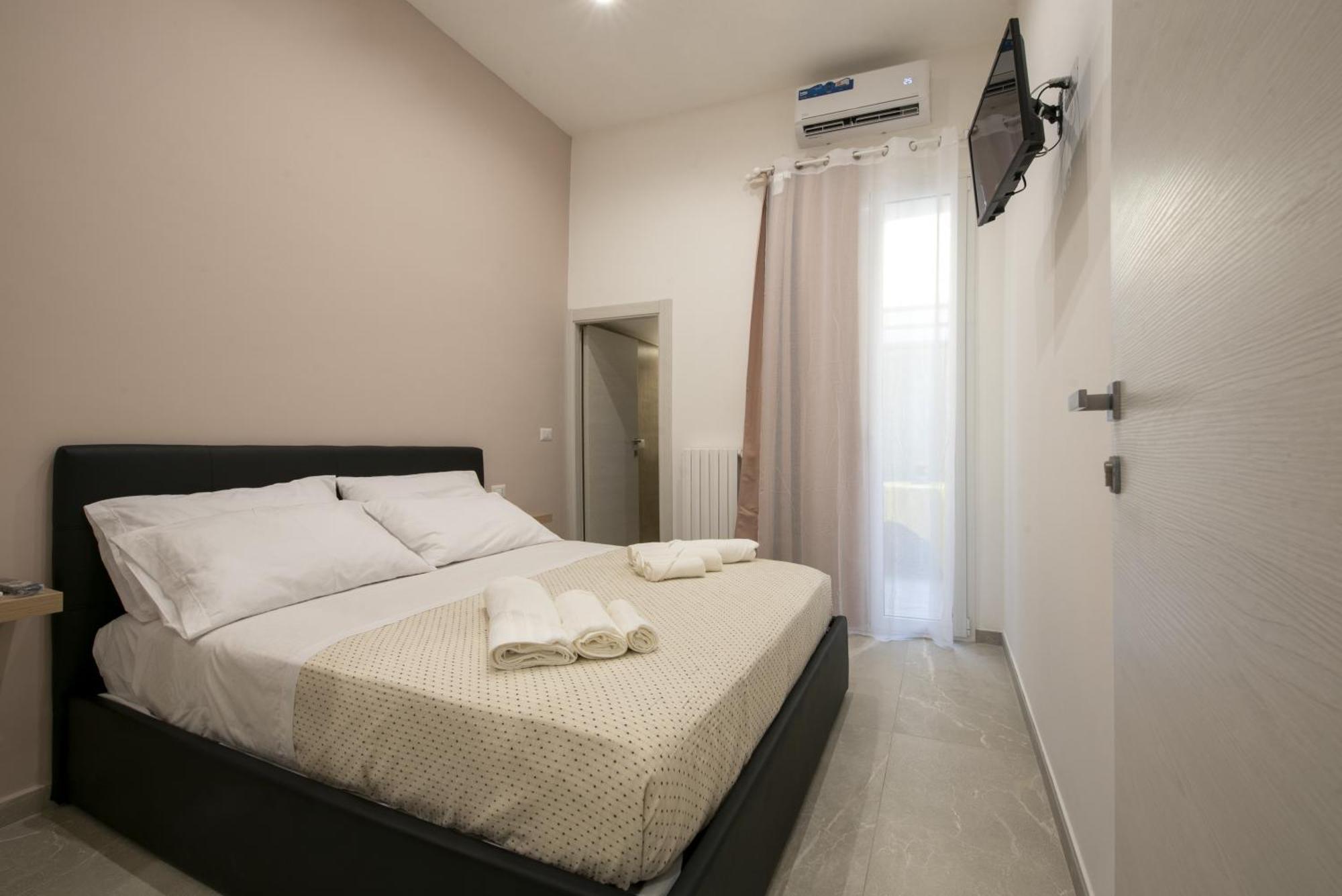 Naral Apartment Джовинацо Екстериор снимка